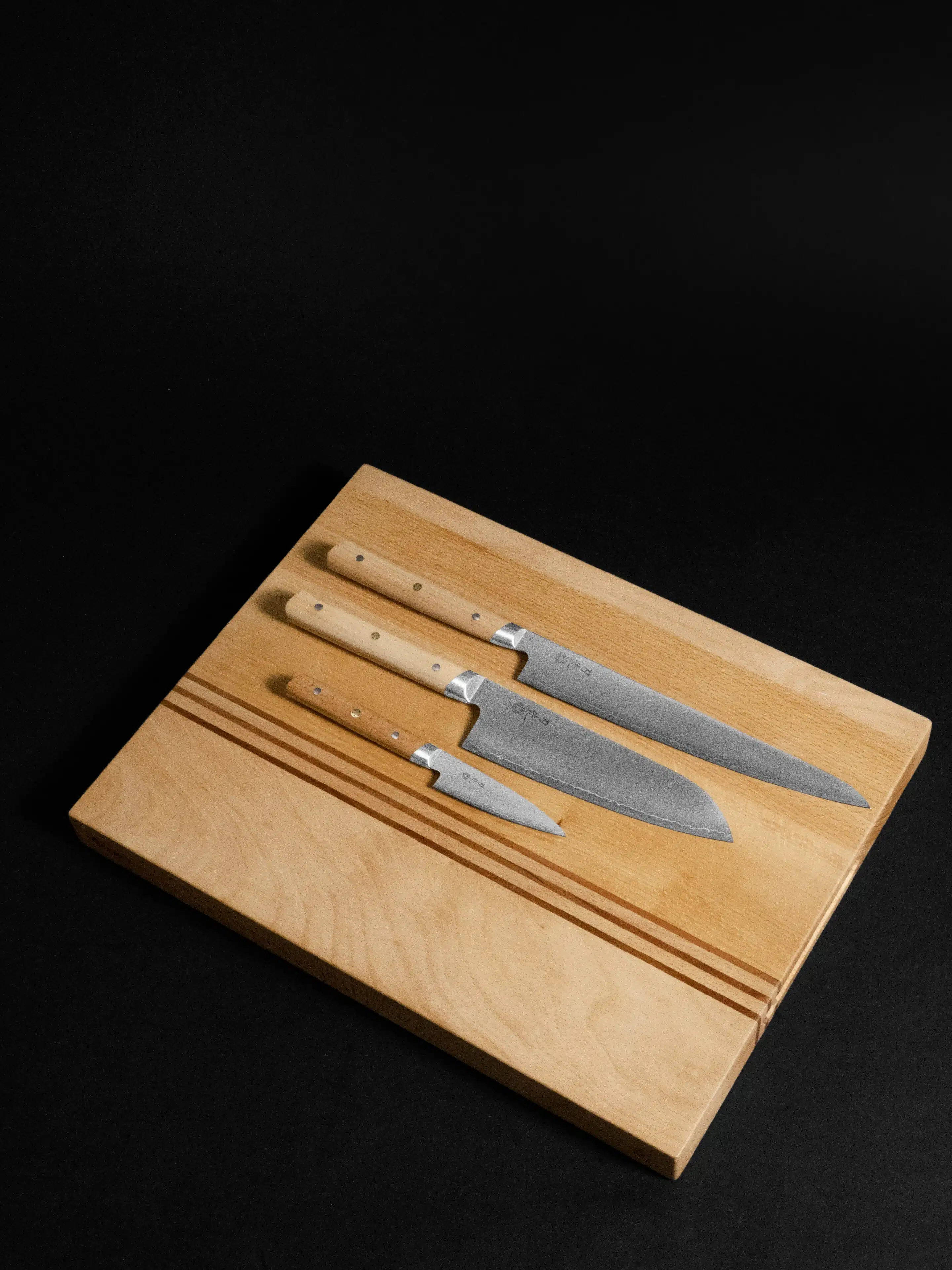 Hazaki - Planche à découper - L'Abeille - Hêtre